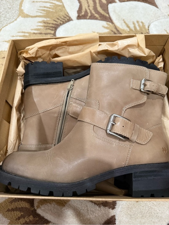 Lucky Brand Shoes - Lucky Brand Taini Biker Boots in a beige/silver cloud leather 10m